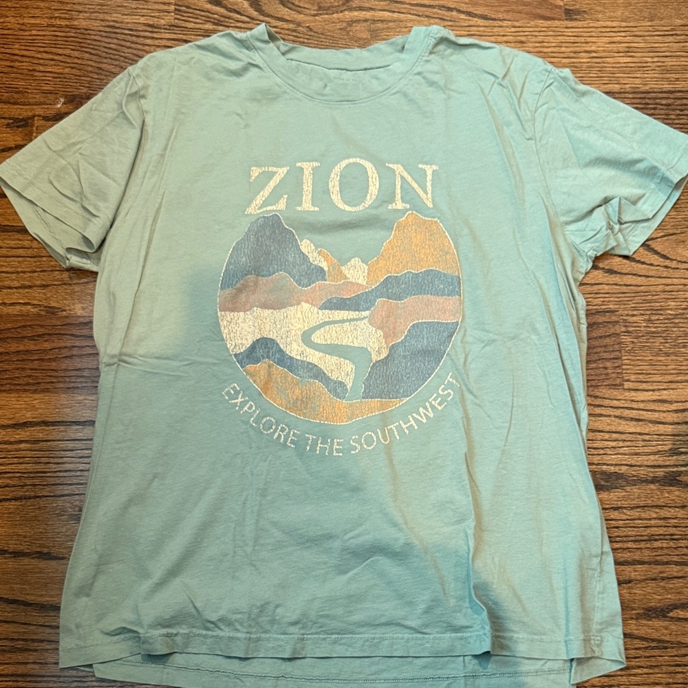 Show Me Your Mumu Zion Graphic T-Shirt